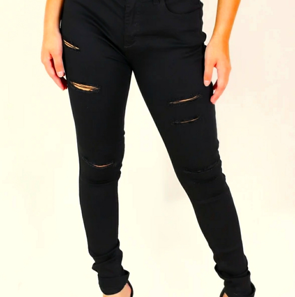 Black Skinny Jeans
